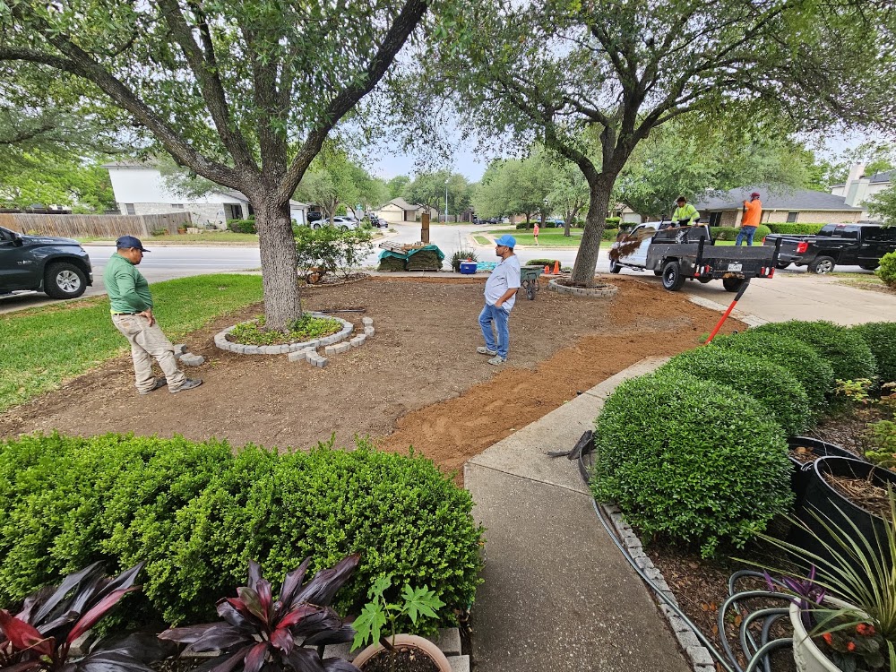Adam's Lawn Service Austin