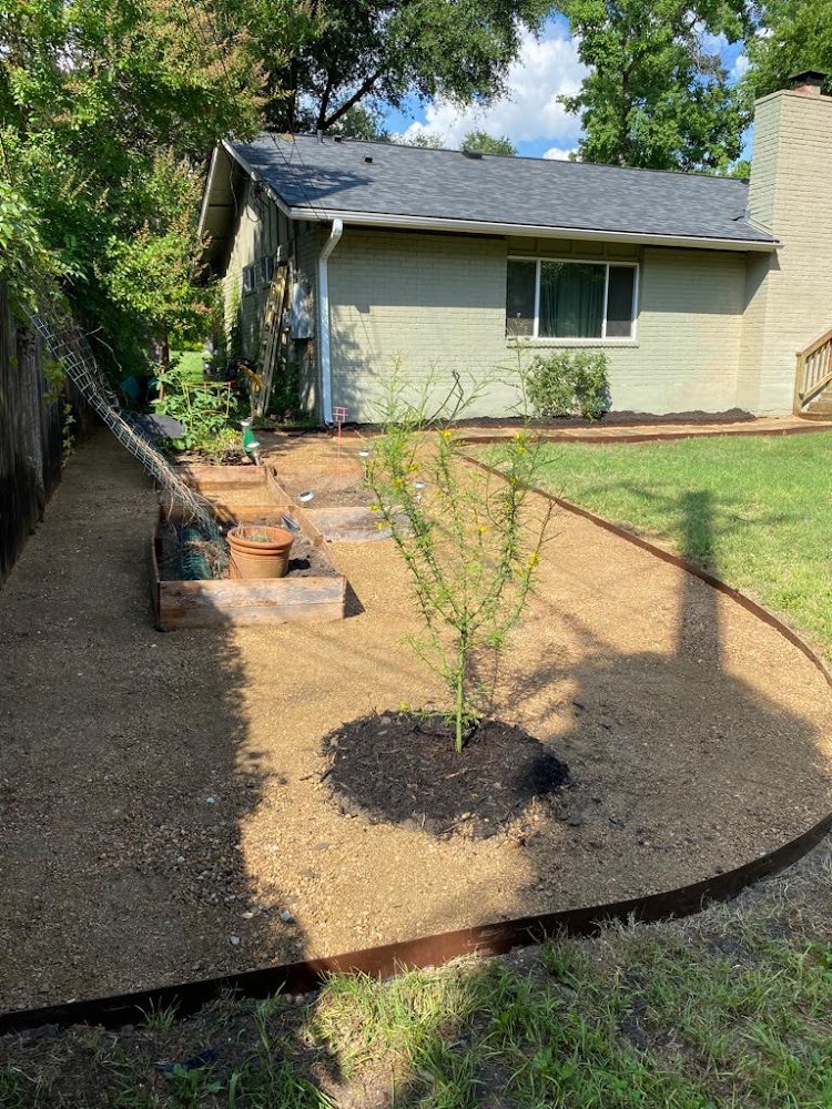 Alvaro’s Landscaping and Tree service